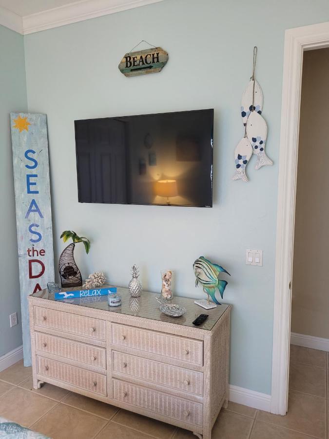 Cape Paradise B & B - Your Luxury Tropical Retreat Cape Coral Exterior foto